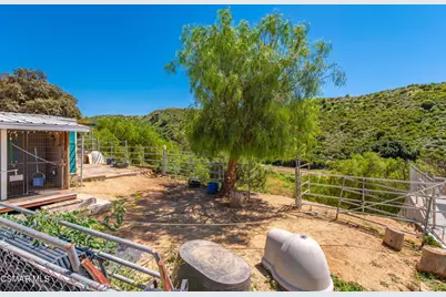 1208 Rambling Road, Simi Valley, CA 93065 - Photo 57