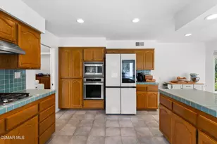 5045 Wagner Way, Oak Park, CA 91377 - Photo 27