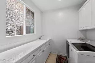 9651 Sagebrush Ave, Chatsworth, CA 91311 - Photo 57