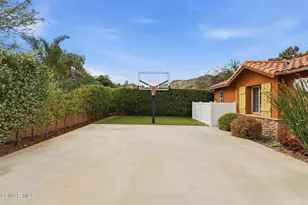 9651 Sagebrush Ave, Chatsworth, CA 91311 - Photo 49