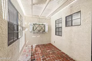 752 Wind Willow Way, Simi Valley, CA 93065 - Photo 9