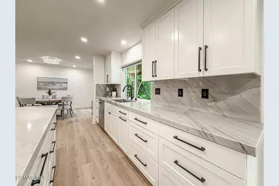 28945 Timberlane Street, Agoura Hills, CA 91301 - Photo 15