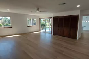 22 Van Dyke St, Thousand Oaks, CA 91360 - Photo 13