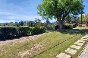 22 Van Dyke St, Thousand Oaks, CA 91360 - Photo 9