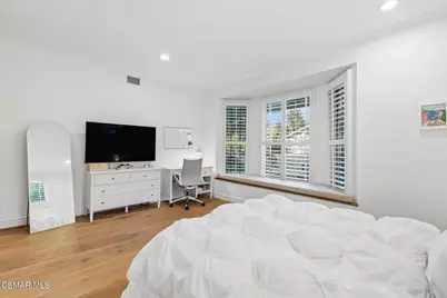 4398 Golf Course Drive, Westlake Village, CA 91362 - Photo 31