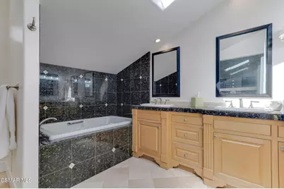 31935 Kingspark Court, Westlake Village, CA 91361 - Photo 49