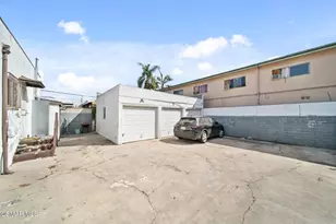 9206 Hoover St, Los Angeles, CA 90044 - Photo 9