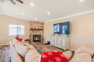 817 N Calle La Sombra, Camarillo, CA 93010 - Photo 7