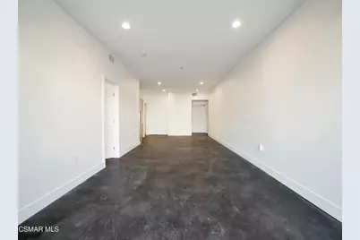 5016 Bakman Avenue #104, North Hollywood, CA 91601 - Photo 9