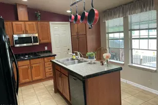 184 Calle De La Rosa, Camarillo, CA 93012 - Photo 7