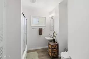 1346 Sevilla St, Camarillo, CA 93010 - Photo 17