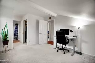 217 Parkview Dr, Oak Park, CA 91377 - Photo 29