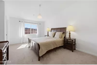 332 E Hilltop Way, Thousand Oaks, CA 91362 - Photo 15