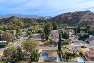14913 Daffodil Ave, Canyon Country, CA 91387 - Photo 27