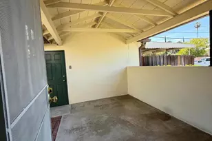 7002 Aura Ave, Reseda, CA 91335 - Photo 11