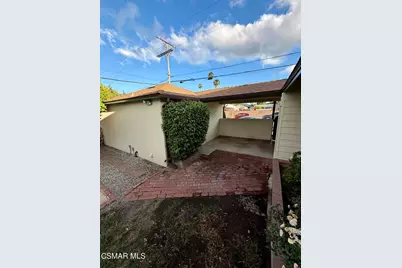 7002 Aura Avenue, Reseda, CA 91335 - Photo 9