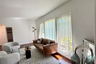 7002 Aura Ave, Reseda, CA 91335 - Photo 15