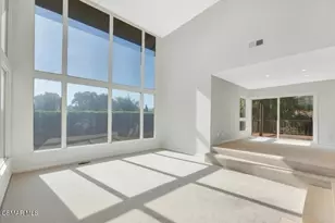 23275 Park Ensenada, Calabasas, CA 91302 - Photo 3