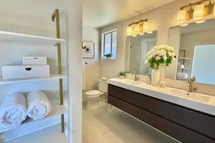 23275 Park Ensenada, Calabasas, CA 91302 - Photo 19