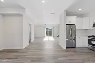 1740 Patricia Ave, Simi Valley, CA 93065 - Photo 21