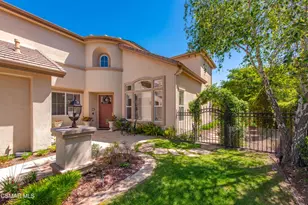 331 Briar Bluff Cir, Thousand Oaks, CA 91360 - Photo 7