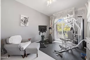 331 Briar Bluff Cir, Thousand Oaks, CA 91360 - Photo 35