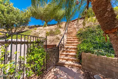 331 Briar Bluff Circle, Thousand Oaks, CA 91360 - Photo 45