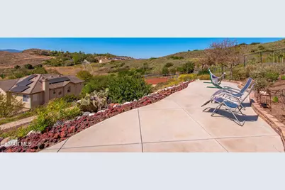 331 Briar Bluff Circle, Thousand Oaks, CA 91360 - Photo 49