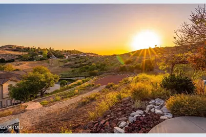 331 Briar Bluff Circle, Thousand Oaks, CA 91360 - Photo 51