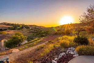 331 Briar Bluff Cir, Thousand Oaks, CA 91360 - Photo 51