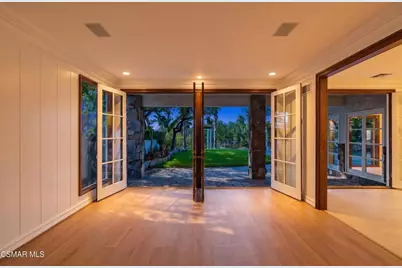 24756 Eilat Street, Woodland Hills, CA 91367 - Photo 9