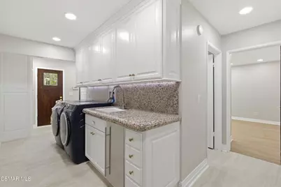 24756 Eilat Street, Woodland Hills, CA 91367 - Photo 23