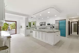 24756 Eilat St, Woodland Hills, CA 91367 - Photo 13