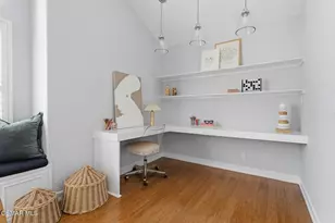 2640 Kirsten Lee Dr, Westlake Village, CA 91361 - Photo 27