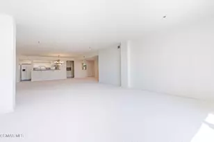 10660 Wilshire Blvd, Los Angeles, CA 90024 - Photo 25
