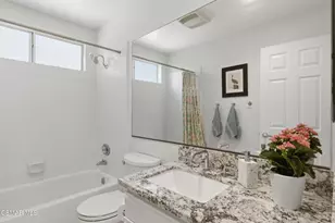 984 Cedarcliff Ct, Westlake Village, CA 91362 - Photo 31