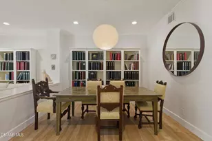 984 Cedarcliff Ct, Westlake Village, CA 91362 - Photo 11