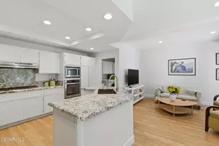 984 Cedarcliff Ct, Westlake Village, CA 91362 - Photo 17