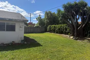 925 Utica Ave, Ventura, CA 93004 - Photo 5