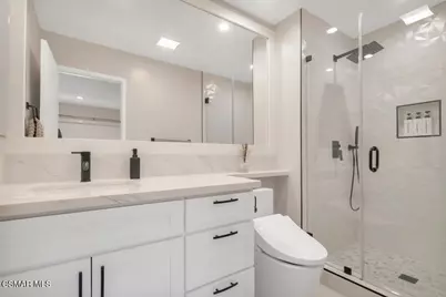 13960 Oxnard Street, Los Angeles, CA 91401 - Photo 17