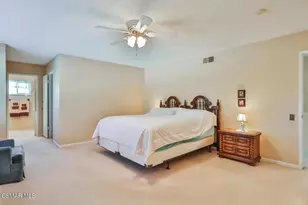 5260 Edgeware Dr, Calabasas, CA 91301 - Photo 23