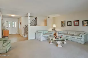 5260 Edgeware Dr, Calabasas, CA 91301 - Photo 9