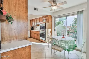 5260 Edgeware Dr, Calabasas, CA 91301 - Photo 19