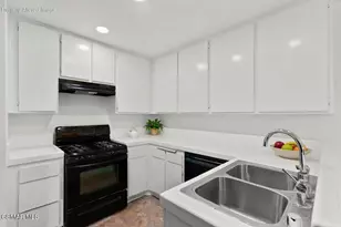 6647 Shakespeare Way, Ventura, CA 93003 - Photo 25