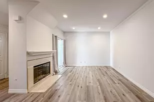 5423 Spanish Oak Ln, Oak Park, CA 91377 - Photo 5