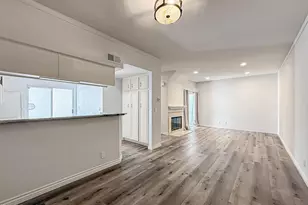 5423 Spanish Oak Ln, Oak Park, CA 91377 - Photo 13