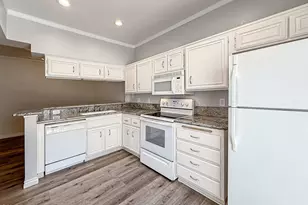 5423 Spanish Oak Ln, Oak Park, CA 91377 - Photo 17
