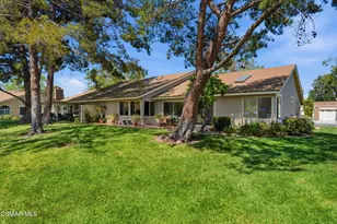 17236 Village 17, Camarillo, CA 93012 - Photo 3