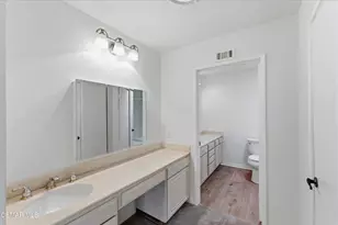 17236 Village 17, Camarillo, CA 93012 - Photo 15