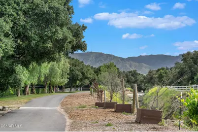27101 Sand Canyon Road, Canyon Country, CA 91387 - Photo 5